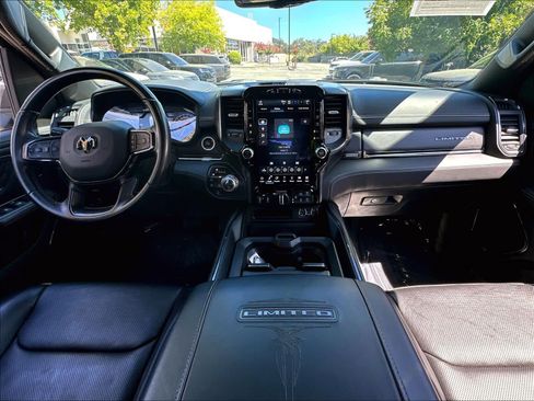Used 2022 RAM 1500 Limited AWD/4WD image 11