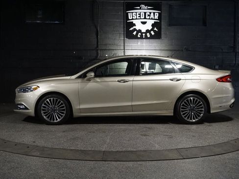 Used 2018 Ford Fusion Titanium AWD/4WD image 2