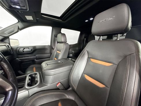 Used 2020 GMC Sierra 1500 AT4 w/ Off-Road Performance Package AWD/4WD image 3