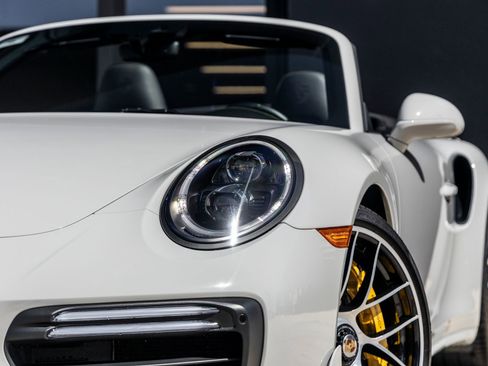 Certified 2019 Porsche 911 Turbo S image 18