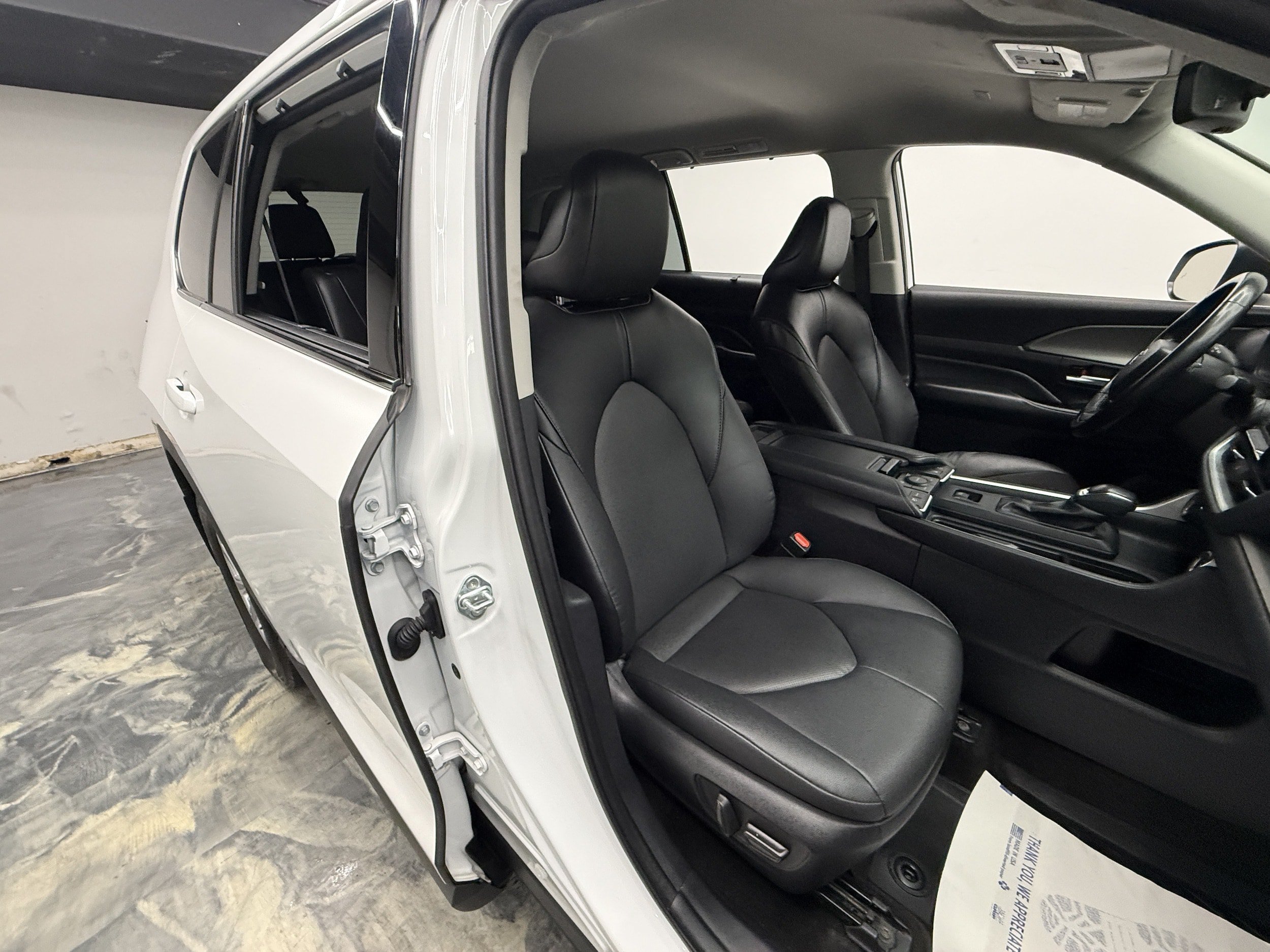Used 2024 Toyota Grand Highlander AWD image 23