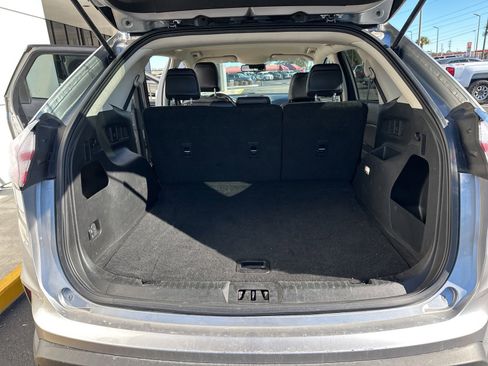 Certified 2024 Ford Edge SEL image 9