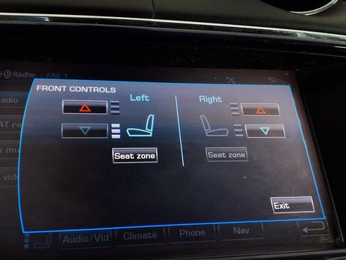 Used 2011 Jaguar XJ RWD image 16
