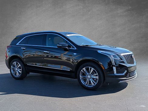 Certified 2025 Cadillac XT5 Premium Luxury w/ Technology Package image 7