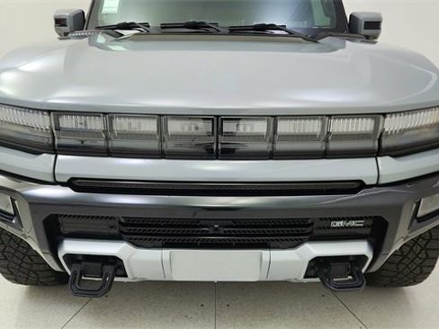 Used 2024 GMC Hummer EV 3X w/ Extreme Off-Road Package image 8