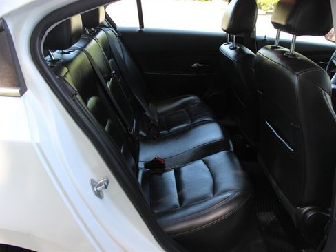 Used 2013 Chevrolet Cruze LT w/ RS Package FWD image 15