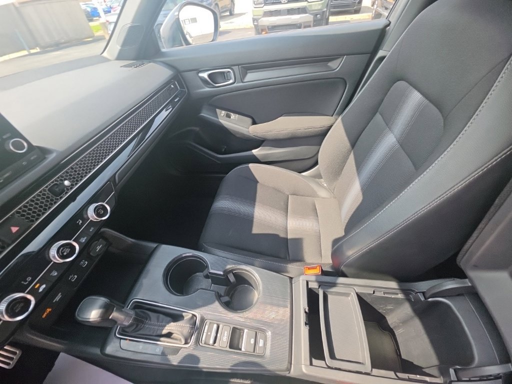 Used 2025 Honda Civic Sport image 23