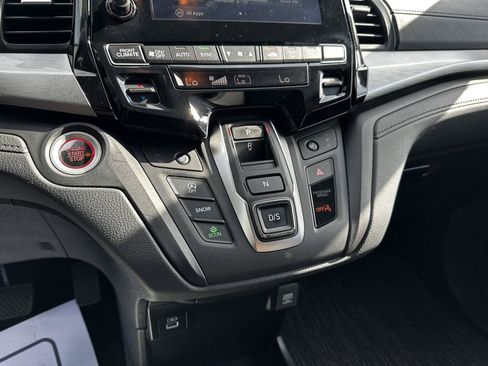 Certified 2024 Honda Odyssey EX-L image 17