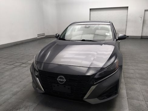 Used 2023 Nissan Altima 2.5 S FWD image 15