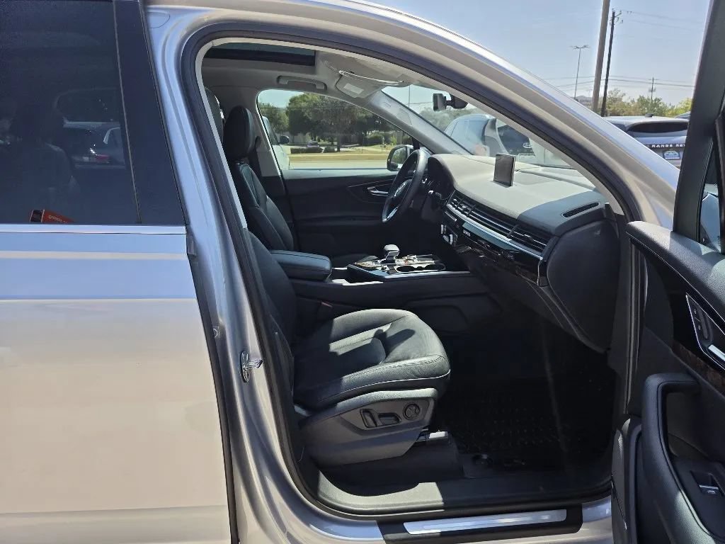Used 2018 Audi Q7 3.0T Prestige w/ Prestige Package AWD/4WD image 31