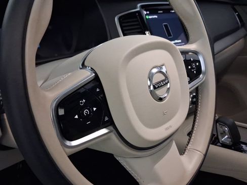 Used 2025 Volvo XC90 B6 Plus w/ Protection Package Premier AWD/4WD image 28