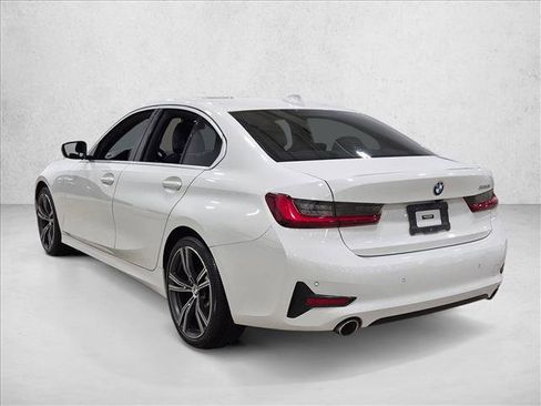 Used 2022 BMW 330i Sedan w/ Driving Assistance Package RWD image 8