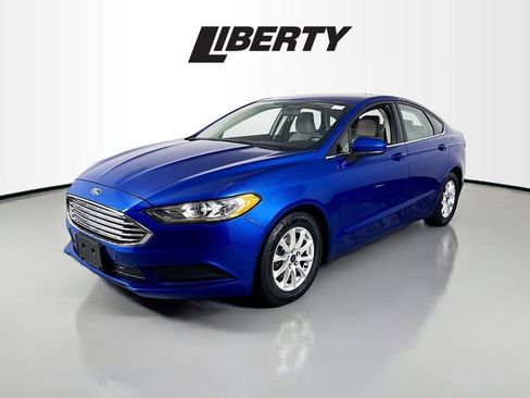 Certified 2017 Ford Fusion S image 3