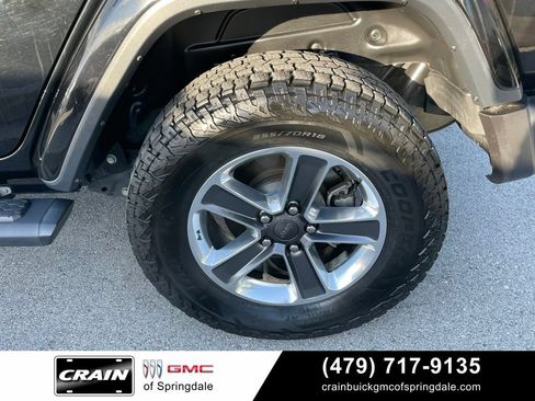 Used 2021 Jeep Wrangler Unlimited Sahara AWD/4WD image 31