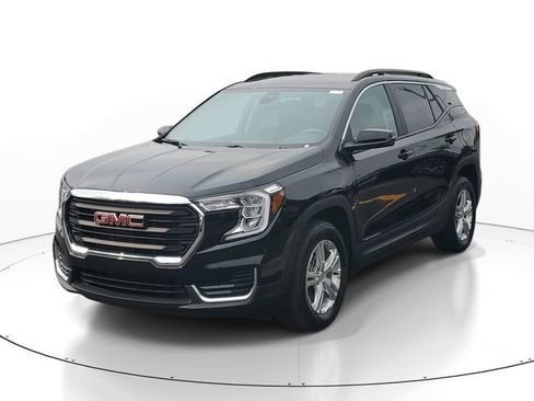 Certified 2024 GMC Terrain SLE w/ Driver Convenience Package AWD/4WD image 2