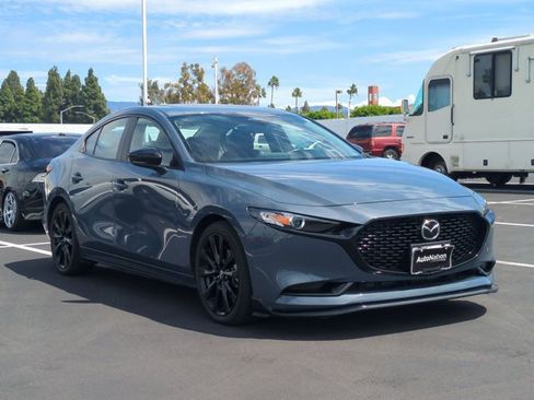 Used 2025 MAZDA MAZDA3 s AWD/4WD image 3