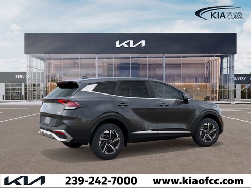 New 2025 Kia Sportage LX image 6
