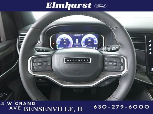 Used 2024 Jeep Wagoneer Series II image 14