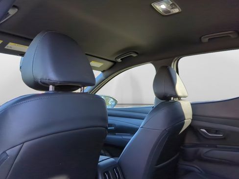 Certified 2025 Hyundai Santa Cruz SEL image 16