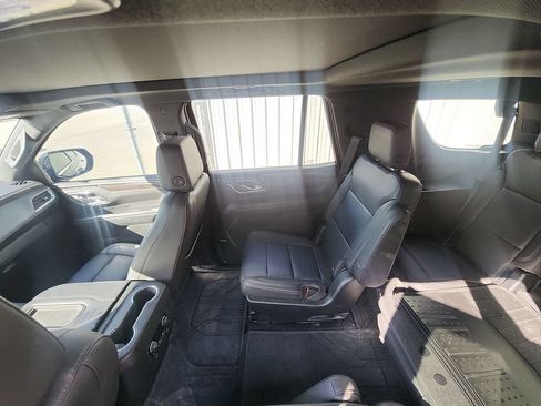Used 2023 Chevrolet Tahoe LT w/ LT Signature Plus Package RWD image 11