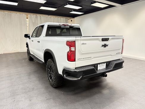 New 2026 Chevrolet Silverado 1500 ZR2 image 3