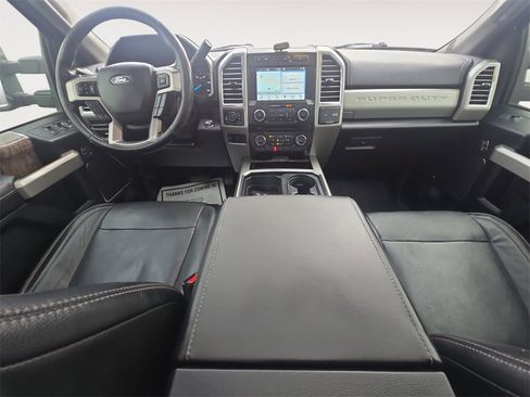 Used 2017 Ford F250 Lariat w/ Lariat Ultimate Package image 10