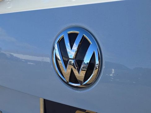 Used 2017 Volkswagen Jetta SE image 30