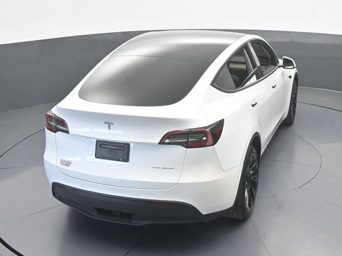 Used 2022 Tesla Model Y Long Range AWD/4WD image 49
