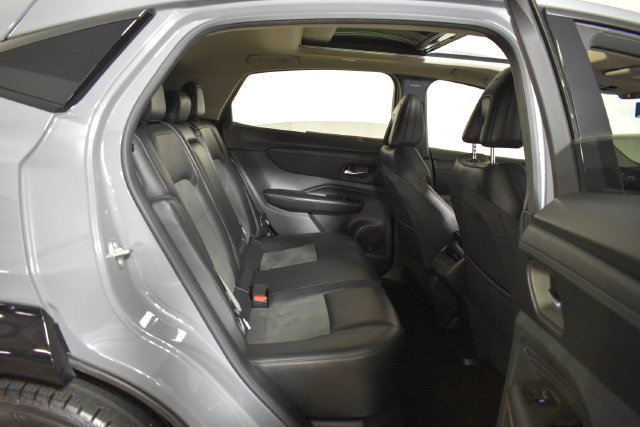 Certified 2024 Nissan Ariya AWD image 37