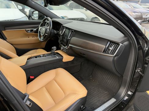 Used 2018 Volvo V90 T5 Cross Country w/ Convenience Package image 24