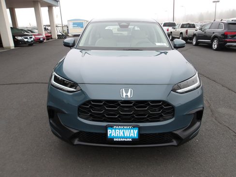 Used 2023 Honda HR-V LX image 8