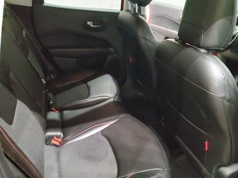 Used 2021 Jeep Compass Trailhawk image 16