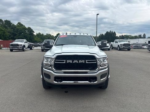 Used 2024 RAM 5500 Tradesman w/ Chrome Appearance Group AWD/4WD image 8