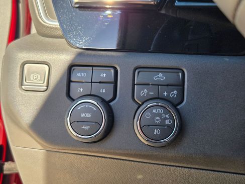 Used 2023 Chevrolet Silverado 1500 LT Trail Boss w/ Protection Package image 20