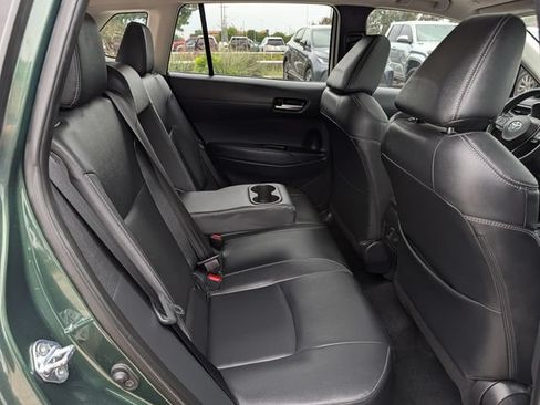 Used 2025 Toyota Corolla Cross XLE w/ Convenience Package FWD image 30