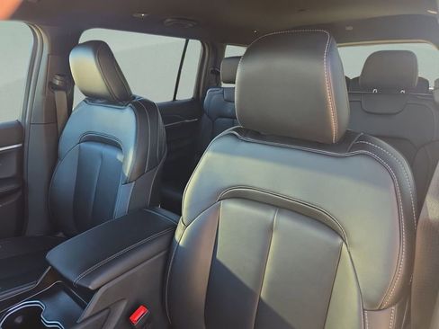 New 2025 Jeep Grand Cherokee L Limited RWD image 14