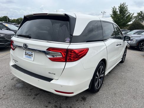 Used 2018 Honda Odyssey Elite image 5