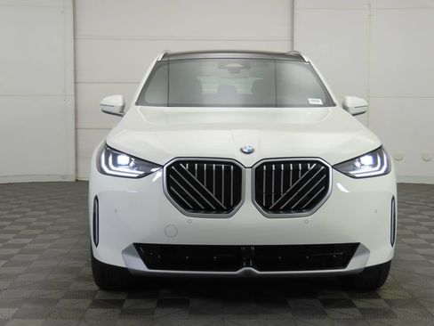 Used 2026 BMW X3 xDrive30i w/ Convenience Package AWD/4WD image 3