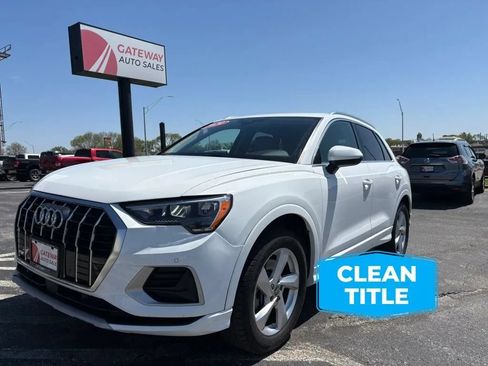 Used 2020 Audi Q3 2.0T Premium w/ Convenience Package AWD/4WD image 1
