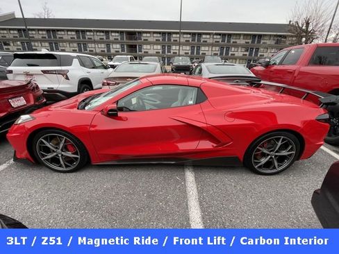 Used 2021 Chevrolet Corvette Stingray Premium Conv w/ Z51 Performance Package image 4