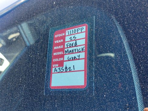 Used 2025 Ford Maverick XL w/ Equipment Group 102A image 28