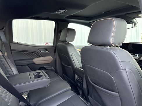 Used 2024 GMC Canyon Denali w/ LPO, Denali Black Edition image 40