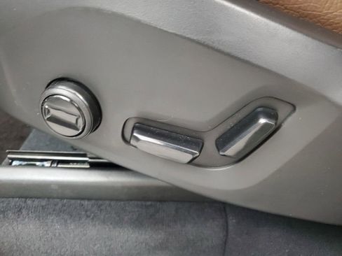 Used 2024 Volvo XC90 T8 Plus image 24