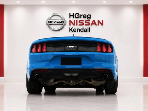 Used 2022 Ford Mustang Premium RWD image 6