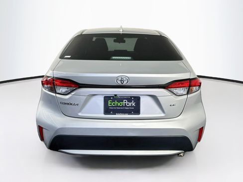 Used 2022 Toyota Corolla LE FWD image 7