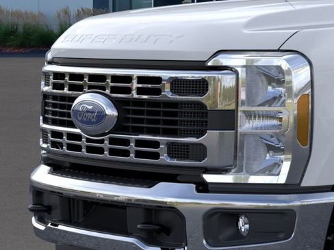 New 2026 Ford F350 XL w/ XL Chrome Package AWD/4WD image 17