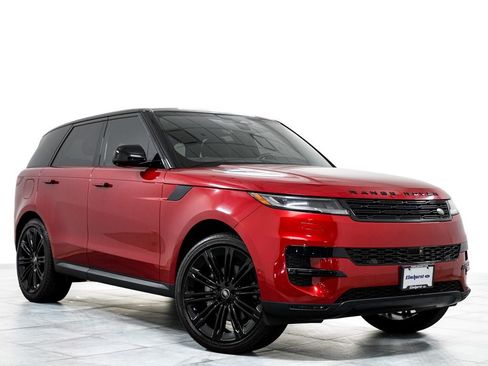 Used 2024 Land Rover Range Rover Sport SE AWD/4WD image 1