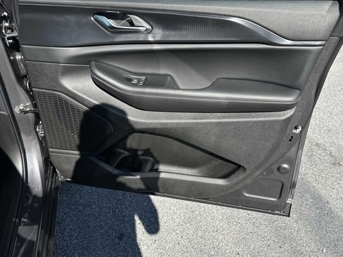 New 2025 Jeep Grand Cherokee L Laredo w/ Luxury Tech Group I image 14