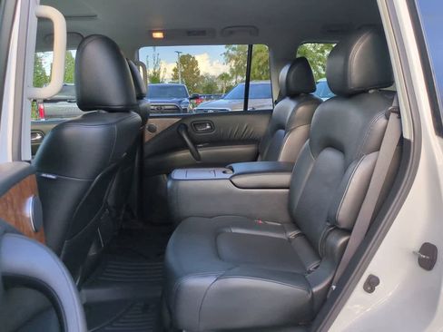 Used 2022 Nissan Armada SL w/ Captain's Chairs Package image 14