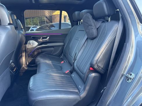Used 2023 Mercedes-Benz EQS 580 4MATIC SUV image 6